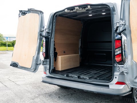 2.0 320 EcoBlue Limited Crew Van Double Cab 5dr Diesel Auto L2 H1 Euro 6 (s/s) (136 ps)