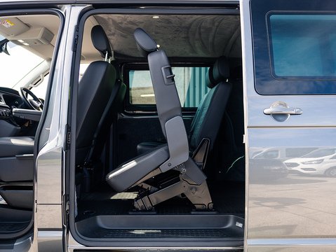 2.0 TDI T32 Highline Kombi Double Cab 5dr Diesel DSG FWD SWB Euro 6 (s/s) (150 ps)