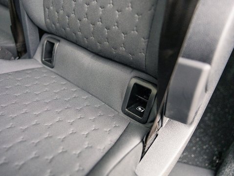 2.0 300 EcoBlue Limited Panel Van 5dr Diesel Manual L2 H1 Euro 6 (s/s) (136 ps)