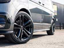 Volkswagen Transporter T6.1 T32 2.0 TDI 150 BHP L1 SWB Highline 5 Seat Kombi Euro 6 Diesel Automatic Van