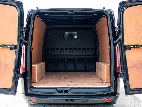 2.0 320 EcoBlue Limited Crew Van Double Cab 5dr Diesel Manual L2 H1 Euro 6 (s/s) (6 Seat) (130 ps)