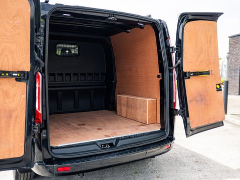 2.0 320 EcoBlue Limited Crew Van Double Cab 5dr Diesel Manual L2 H1 Euro 6 (s/s) (6 Seat) (130 ps)