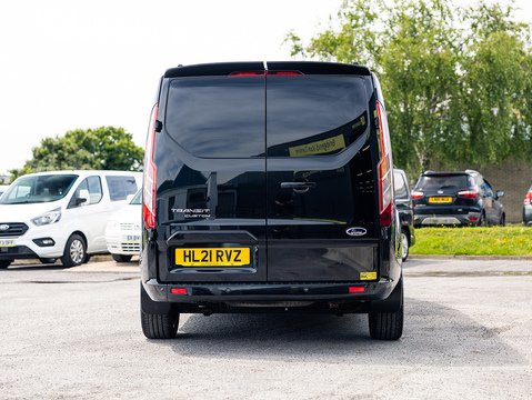 2.0 320 EcoBlue Limited Crew Van Double Cab 5dr Diesel Manual L2 H1 Euro 6 (s/s) (6 Seat) (130 ps)
