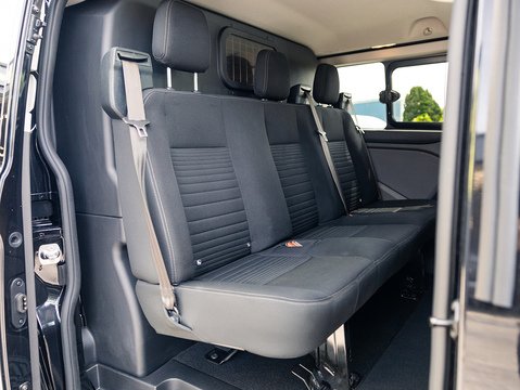 2.0 320 EcoBlue Limited Crew Van Double Cab 5dr Diesel Manual L2 H1 Euro 6 (s/s) (6 Seat) (130 ps)