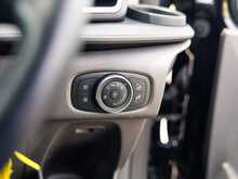 Ford Transit Custom Signature 320 2.0 EcoBlue 130 BHP L2 LWB 6 Seat Doublecab Euro 6 Diesel 6 Speed Manual Van