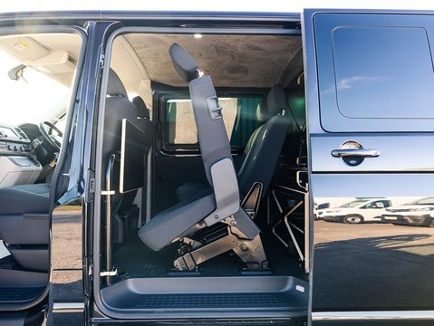 2.0 BiTDI T32 BlueMotion Tech Highline Kombi Double Cab 5dr Diesel DSG FWD SWB Euro 6 (s/s) (204 ps)