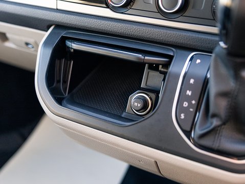 2.0 BiTDI T32 BlueMotion Tech Highline Kombi Double Cab 5dr Diesel DSG FWD SWB Euro 6 (s/s) (204 ps)