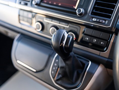 2.0 BiTDI T32 BlueMotion Tech Highline Kombi Double Cab 5dr Diesel DSG FWD SWB Euro 6 (s/s) (204 ps)