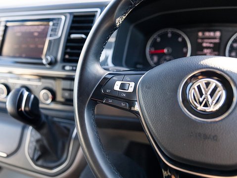 2.0 BiTDI T32 BlueMotion Tech Highline Kombi Double Cab 5dr Diesel DSG FWD SWB Euro 6 (s/s) (204 ps)