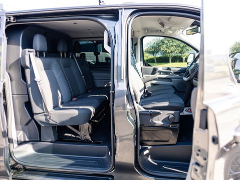 2.0 320 EcoBlue Limited Crew Van Double Cab 5dr Diesel Auto L2 H1 Euro 6 (s/s) (170 ps)