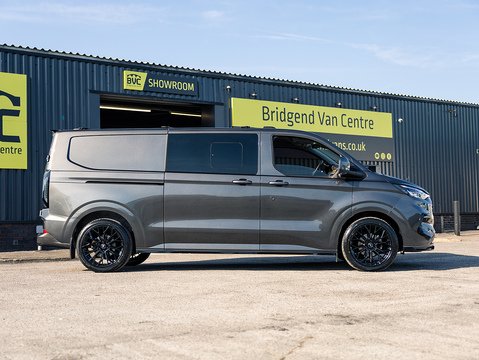 2.0 320 EcoBlue Limited Crew Van Double Cab 5dr Diesel Auto L2 H1 Euro 6 (s/s) (170 ps)