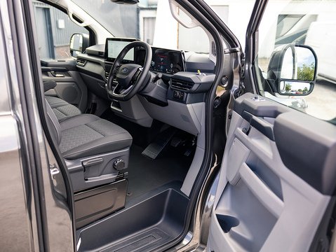 2.0 320 EcoBlue Limited Panel Van 5dr Diesel Auto L1 H1 Euro 6 (s/s) (136 ps)
