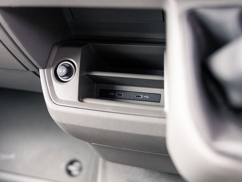 2.0 TDI CR35 Commerce Panel Van 5dr Diesel Manual FWD MWB High Roof Euro 6 (s/s) (140 ps)