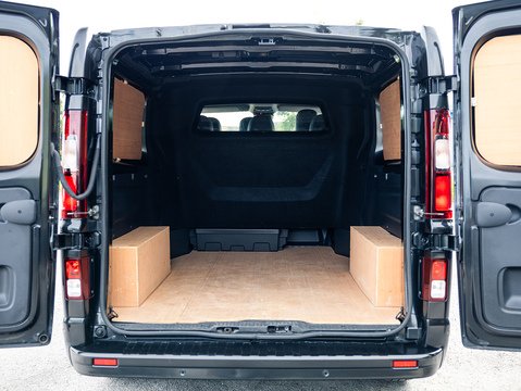 2.0 dCi Blue LL30 Sport+ Crew Van Double Cab 6dr Diesel EDC L2 H1 Euro 6 (s/s) (170 ps)