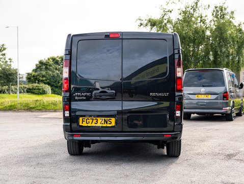 2.0 dCi Blue LL30 Sport+ Crew Van Double Cab 6dr Diesel EDC L2 H1 Euro 6 (s/s) (170 ps)