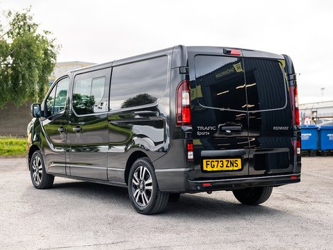 2.0 dCi Blue LL30 Sport+ Crew Van Double Cab 6dr Diesel EDC L2 H1 Euro 6 (s/s) (170 ps)