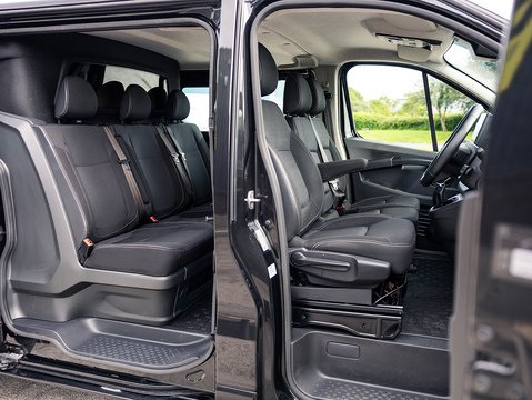 2.0 dCi Blue LL30 Sport+ Crew Van Double Cab 6dr Diesel EDC L2 H1 Euro 6 (s/s) (170 ps)