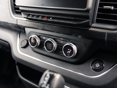 2.0 dCi Blue LL30 Sport+ Crew Van Double Cab 6dr Diesel EDC L2 H1 Euro 6 (s/s) (170 ps)
