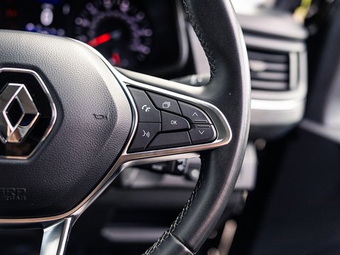 2.0 dCi Blue LL30 Sport+ Crew Van Double Cab 6dr Diesel EDC L2 H1 Euro 6 (s/s) (170 ps)