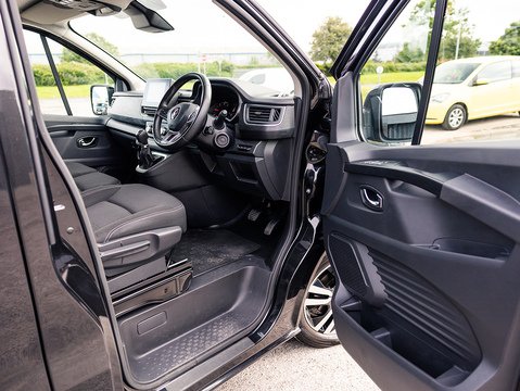 2.0 dCi Blue LL30 Sport+ Crew Van Double Cab 6dr Diesel EDC L2 H1 Euro 6 (s/s) (170 ps)
