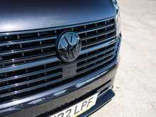 Volkswagen Transporter T6.1 T32 Highline Kombi 2.0 TDI 150PS DSG SWB with 5 Seats