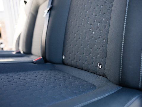 2.0 320 EcoBlue Limited Crew Van Double Cab 5dr Diesel Auto L2 H1 Euro 6 (s/s) (136 ps)