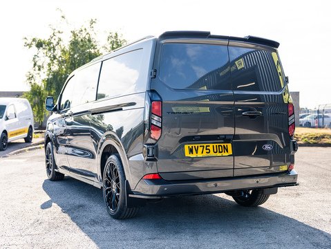 2.0 320 EcoBlue Limited Crew Van Double Cab 5dr Diesel Auto L2 H1 Euro 6 (s/s) (136 ps)