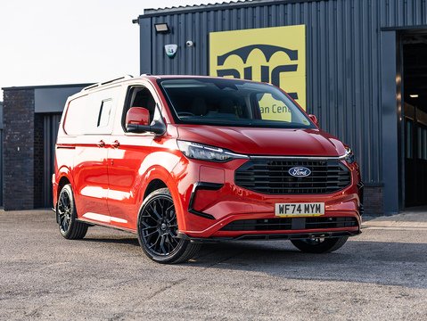 2.5 320 Duratec 11.8kWh Limited Crew Van 5dr Petrol Plug-in Hybrid Auto L1 Euro 6 (232 ps)