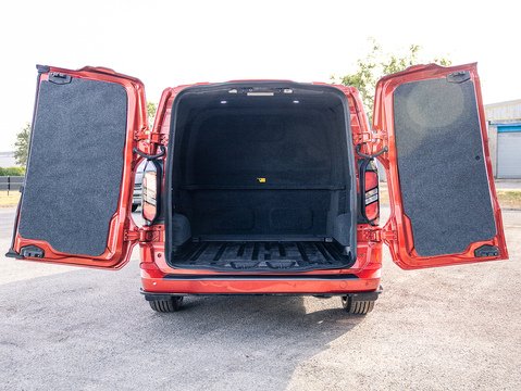 2.5 320 Duratec 11.8kWh Limited Crew Van 5dr Petrol Plug-in Hybrid Auto L1 Euro 6 (232 ps)