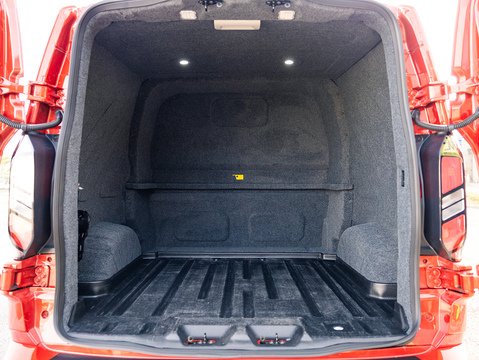 2.5 320 Duratec 11.8kWh Limited Crew Van 5dr Petrol Plug-in Hybrid Auto L1 Euro 6 (232 ps)