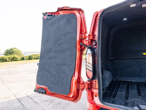 2.5 320 Duratec 11.8kWh Limited Crew Van 5dr Petrol Plug-in Hybrid Auto L1 Euro 6 (232 ps)