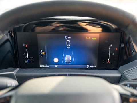 2.5 320 Duratec 11.8kWh Limited Crew Van 5dr Petrol Plug-in Hybrid Auto L1 Euro 6 (232 ps)