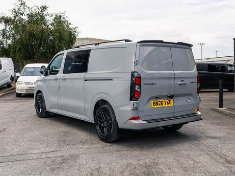 2.5 320 Duratec 11.8kWh Limited Crew Van Double Cab 5dr Petrol Plug-in Hybrid Auto L2 H1 Euro 6 (232 ps)