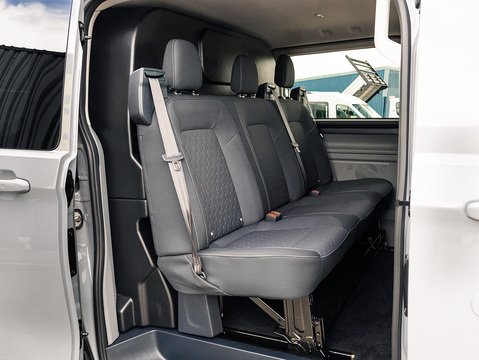 2.5 320 Duratec 11.8kWh Limited Crew Van Double Cab 5dr Petrol Plug-in Hybrid Auto L2 H1 Euro 6 (232 ps)