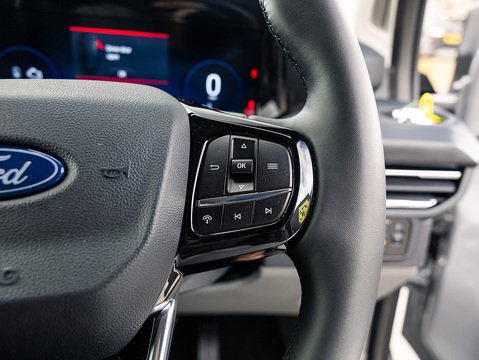 2.5 320 Duratec 11.8kWh Limited Crew Van Double Cab 5dr Petrol Plug-in Hybrid Auto L2 H1 Euro 6 (232 ps)