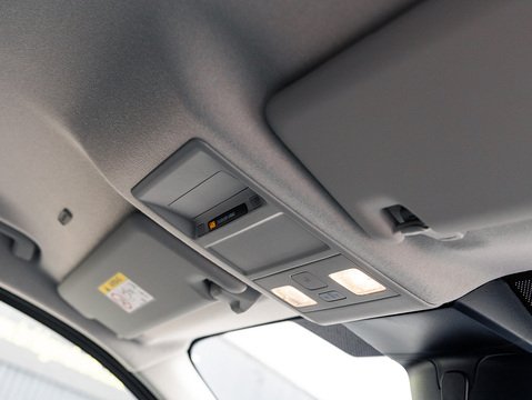 2.5 320 Duratec 11.8kWh Limited Crew Van Double Cab 5dr Petrol Plug-in Hybrid Auto L2 H1 Euro 6 (232 ps)
