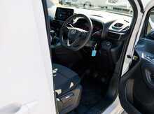 Vauxhall Combo 1.5 Turbo D 2300 Pro Panel Van 6dr Diesel Manual L2 H1 Euro 6 (s/s) (100 ps)