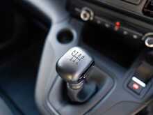 Vauxhall Combo 1.5 Turbo D 2300 Pro Panel Van 6dr Diesel Manual L2 H1 Euro 6 (s/s) (100 ps)
