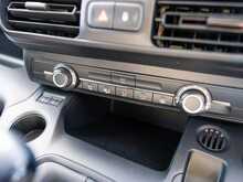 Vauxhall Combo 1.5 Turbo D 2300 Pro Panel Van 6dr Diesel Manual L2 H1 Euro 6 (s/s) (100 ps)