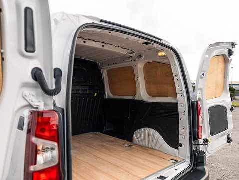 1.5 BlueHDi 1000 Professional Standard Panel Van 5dr Diesel Manual SWB Euro 6 (s/s) (100 ps)