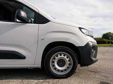 Peugeot Partner 1.5 BlueHDi 1000 Professional Standard Panel Van 5dr Diesel Manual SWB Euro 6 (s/s) (100 ps)