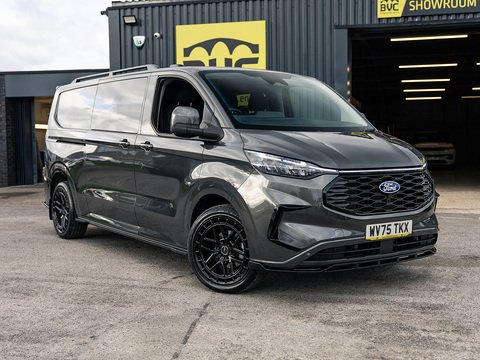 2.0 320 EcoBlue Limited Crew Van Double Cab 5dr Diesel Auto L2 H1 Euro 6 (s/s) (170 ps)