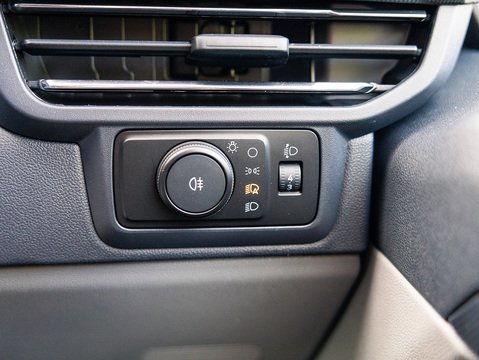 2.0 320 EcoBlue Limited Crew Van Double Cab 5dr Diesel Auto L2 H1 Euro 6 (s/s) (170 ps)