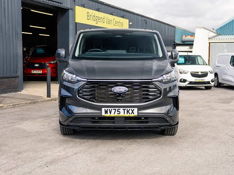 2.0 320 EcoBlue Limited Crew Van Double Cab 5dr Diesel Auto L2 H1 Euro 6 (s/s) (170 ps)