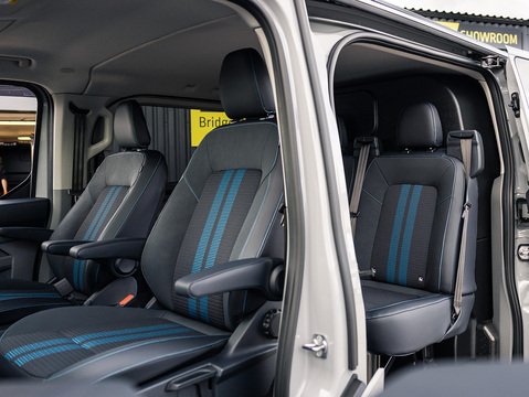 2.0 320 EcoBlue Sport Crew Van Double Cab 5dr Diesel Auto AWD L1 H1 Euro 6 (s/s) (170 ps)