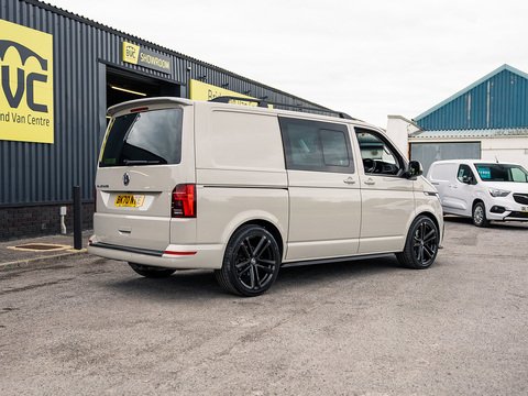 2.0 TDI T32 Highline Kombi Double Cab 5dr Diesel DSG FWD SWB Euro 6 (s/s) (150 ps)