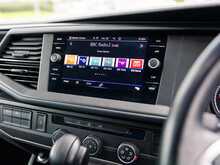 2020 Volkswagen Transporter T6.1 T32 Highline 2.0 TDI 150PS DSG SWB 5 Seat Kombi Euro 6 Diesel Automatic Van