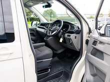 2020 Volkswagen Transporter T6.1 T32 Highline 2.0 TDI 150PS DSG SWB 5 Seat Kombi Euro 6 Diesel Automatic Van