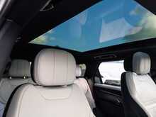 Land Rover Range Rover Sport 3.0 D300 MHEV Dynamic SE Euro 6 Diesel Automatic 4WD SUV