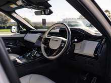 Land Rover Range Rover Sport 3.0 D300 MHEV Dynamic SE Euro 6 Diesel Automatic 4WD SUV